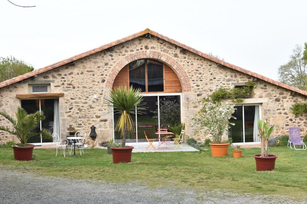 La Frapperie Bed & Breakfast La Pommeraie-sur-Sevre Exterior photo
